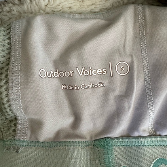 Outdoor Voices Sports Bra - Picture 3 of 3